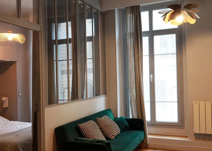 Le Pinky Bird - Paris 1Er